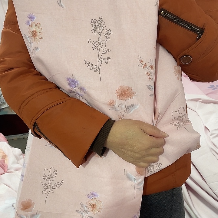 莫代尔纤维长绒棉粉色小碎花2.5米