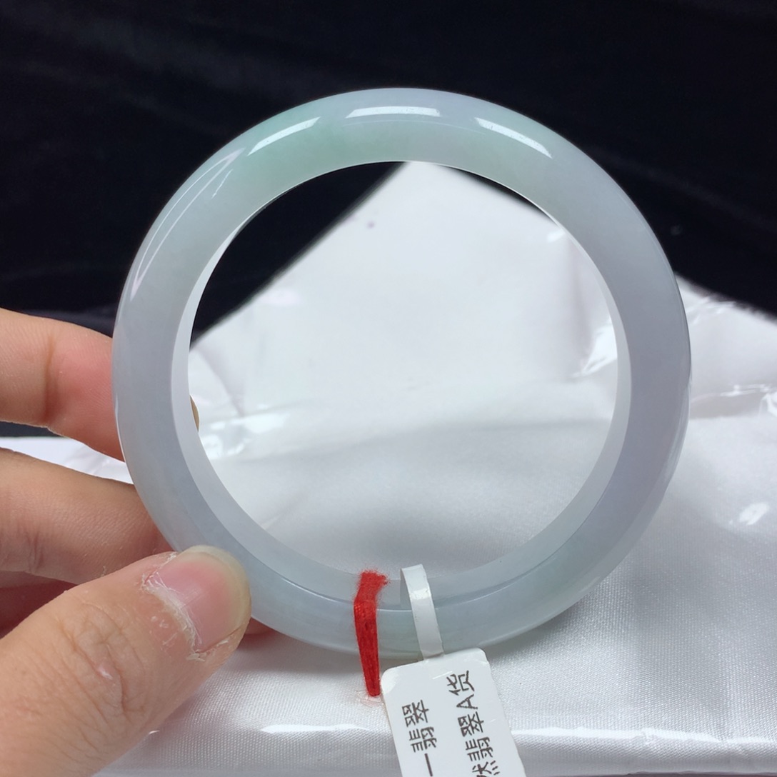 翡翠手镯（圆镯）未镶嵌60.3