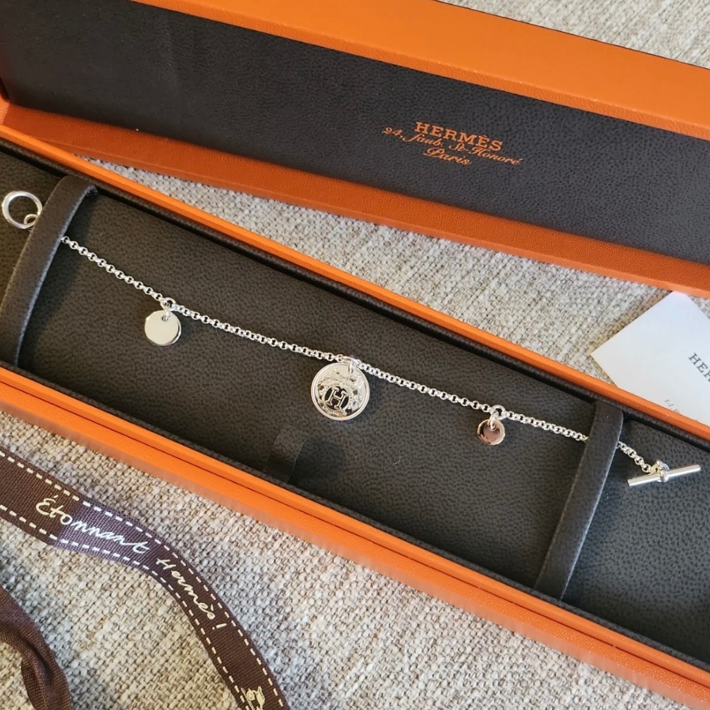 99新 Hermes/爱马仕 7姐专场/925银徽章手链