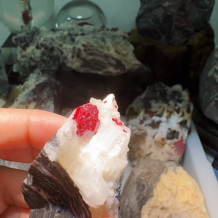 k***s天然辰砂天然朱砂原矿石