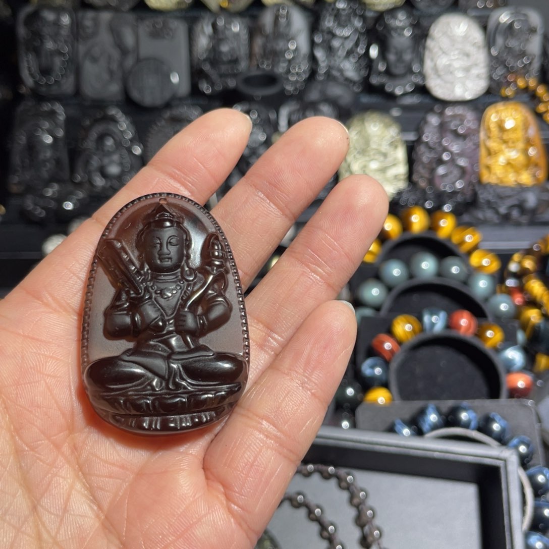 黑曜岩吊坠(赠链)未镶嵌哒**！