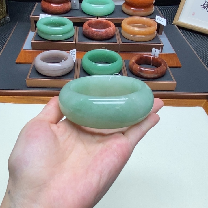 涛***婵石英质玉（非洲翠）合金舍