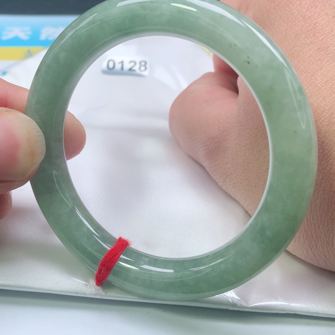 翡翠手镯未镶嵌0128号