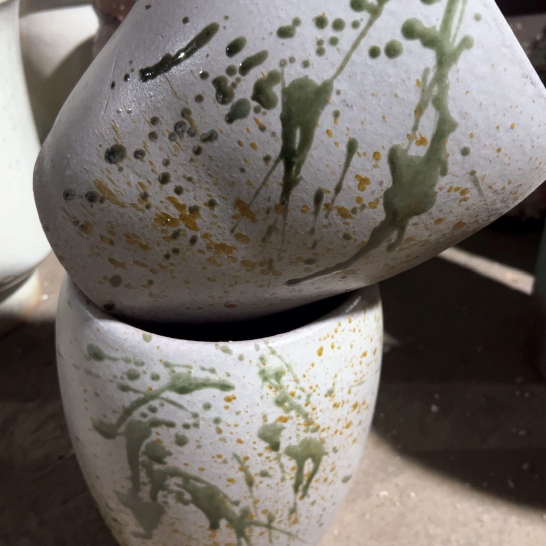 红陶瑕疵16-22两个