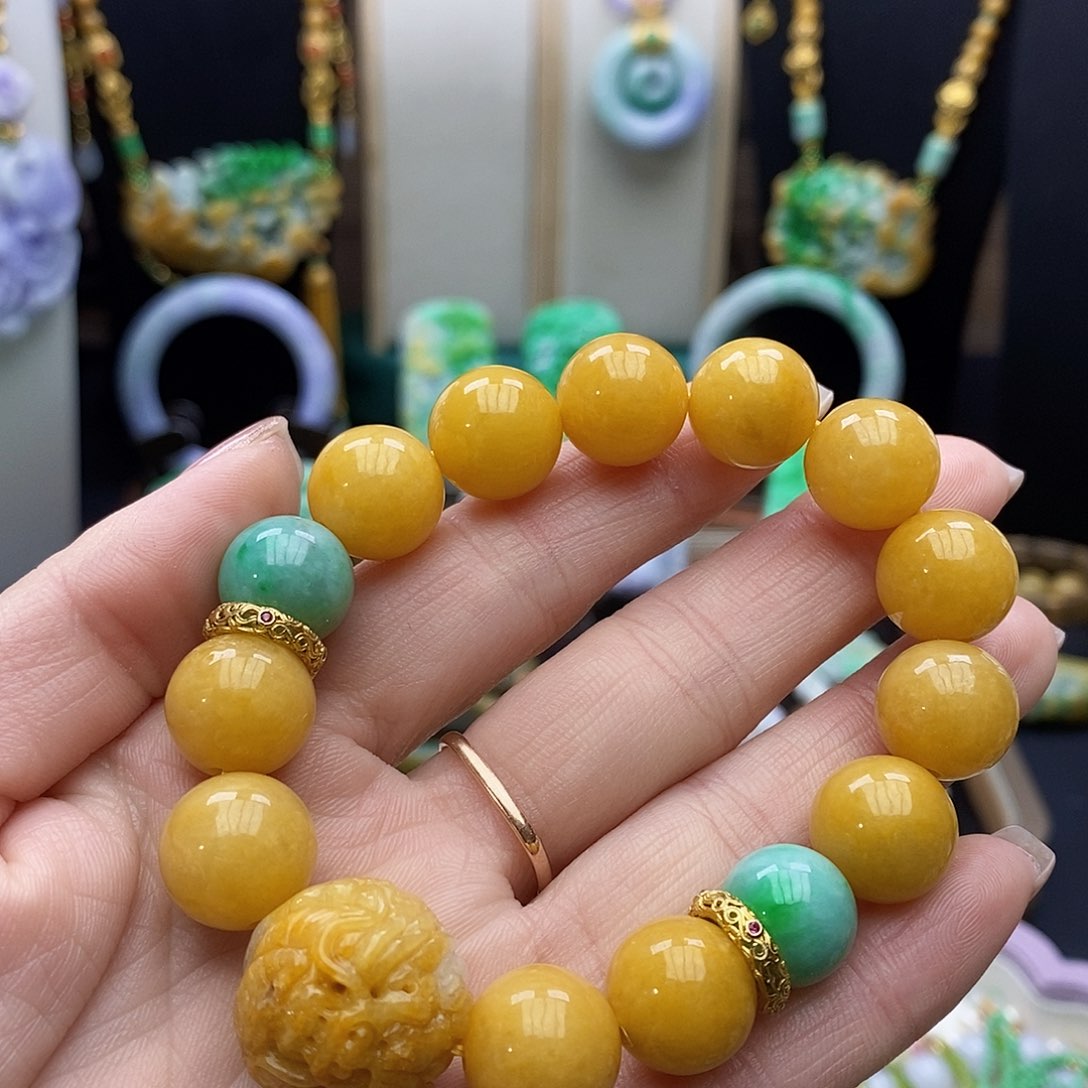 翡翠颈饰未镶嵌天然