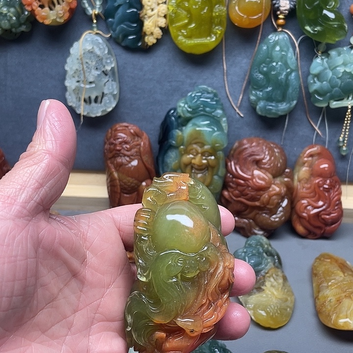 蛇纹石玉未镶嵌手把件