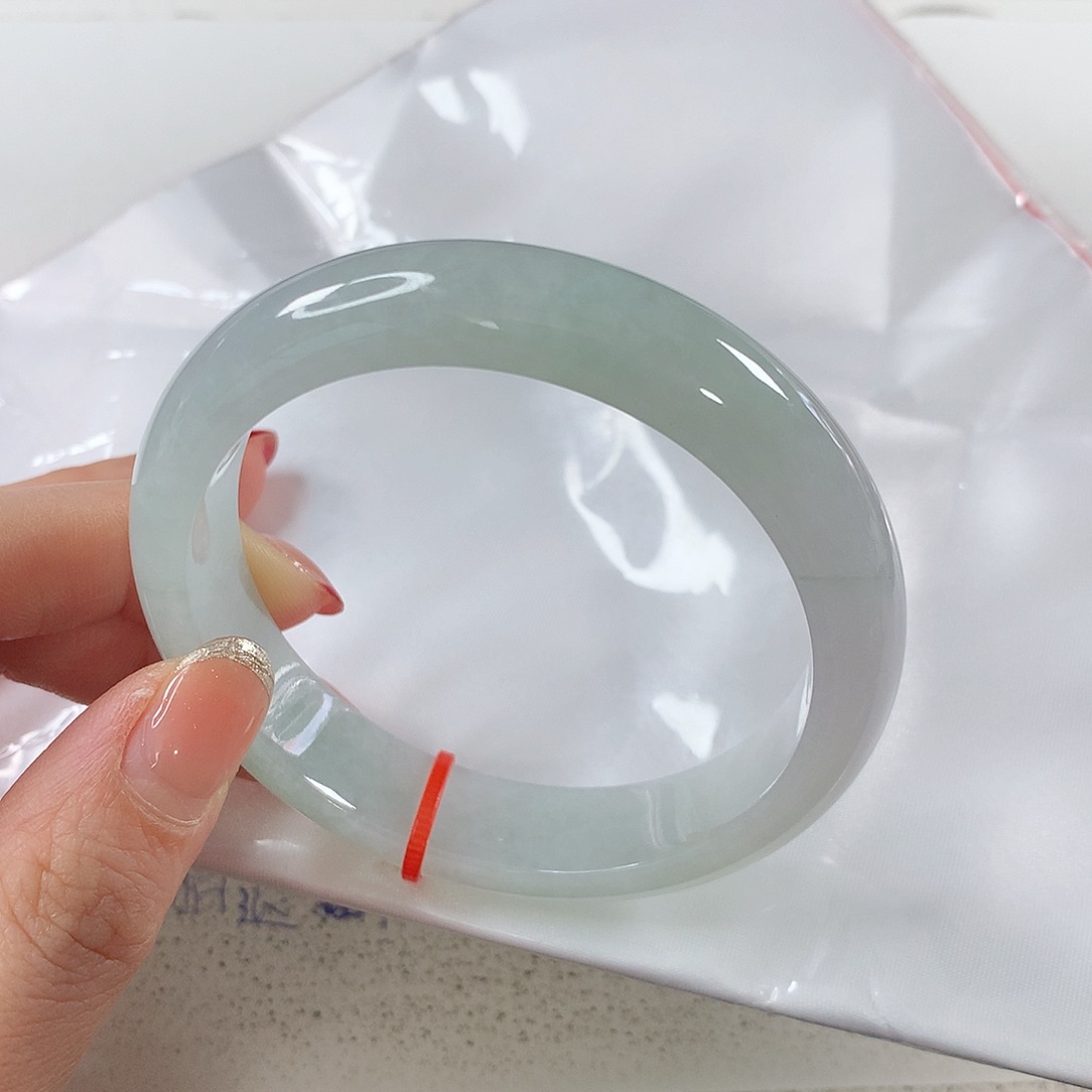 翡翠手镯未镶嵌 正圈