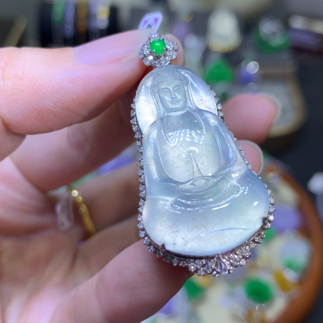 翡翠颈饰18K金镶嵌翡翠吊坠项链