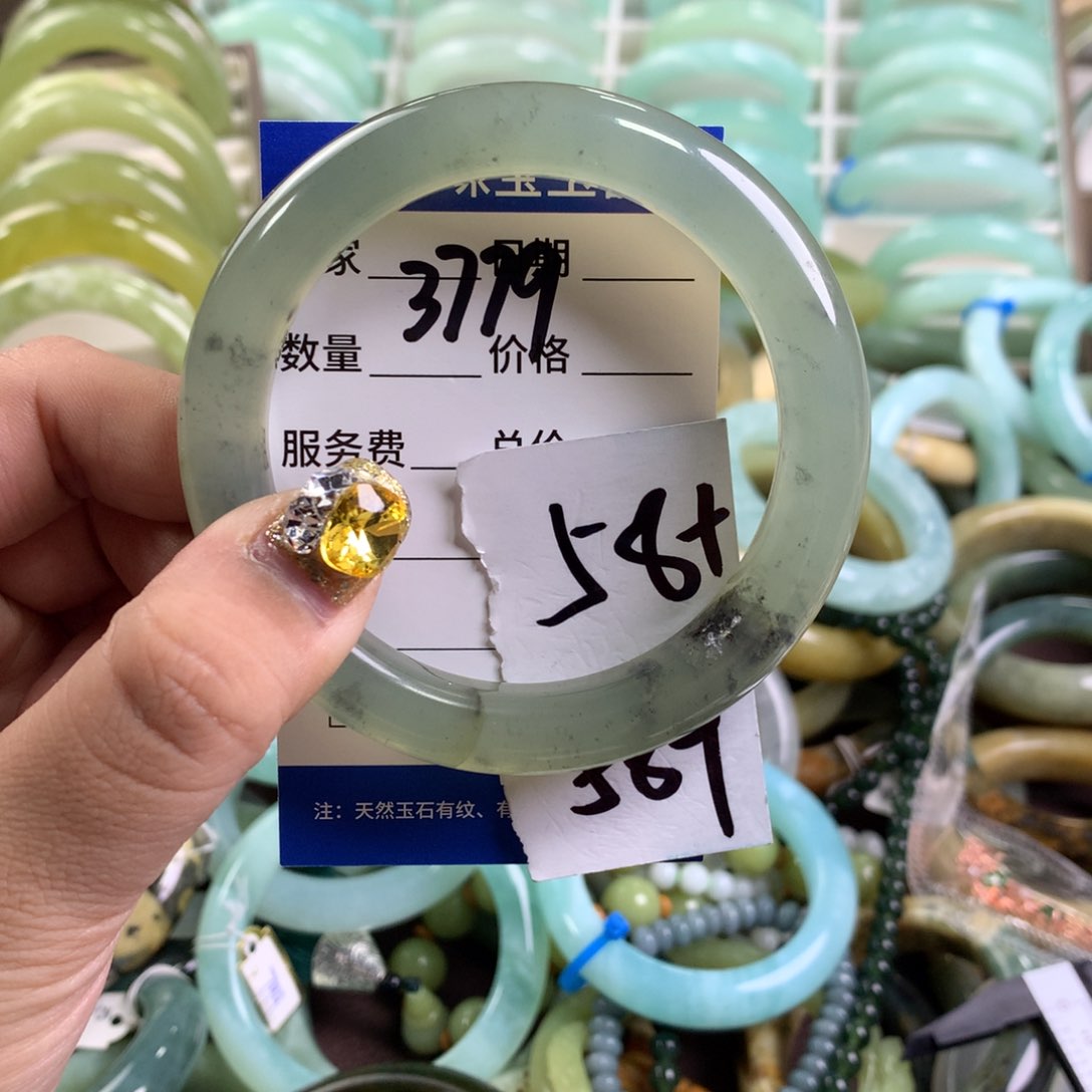蛇纹石玉手镯未镶嵌3779