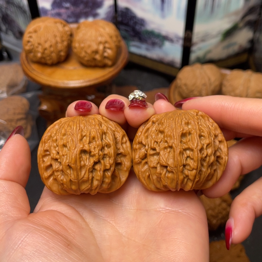 文玩核桃把件42全品正磨