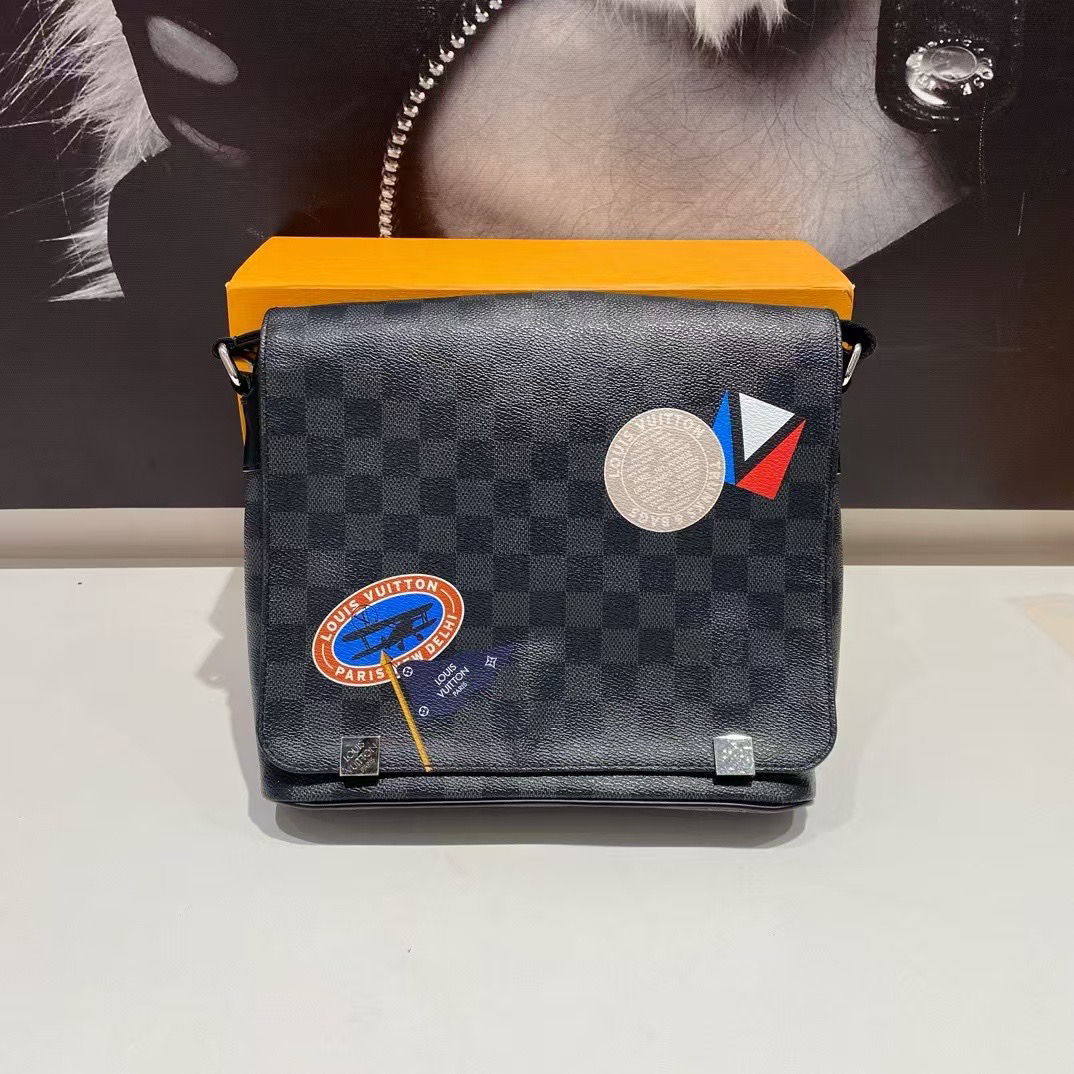 99新 LouisVuitton/路易威登 lv帆船系列翻盖邮差包7104