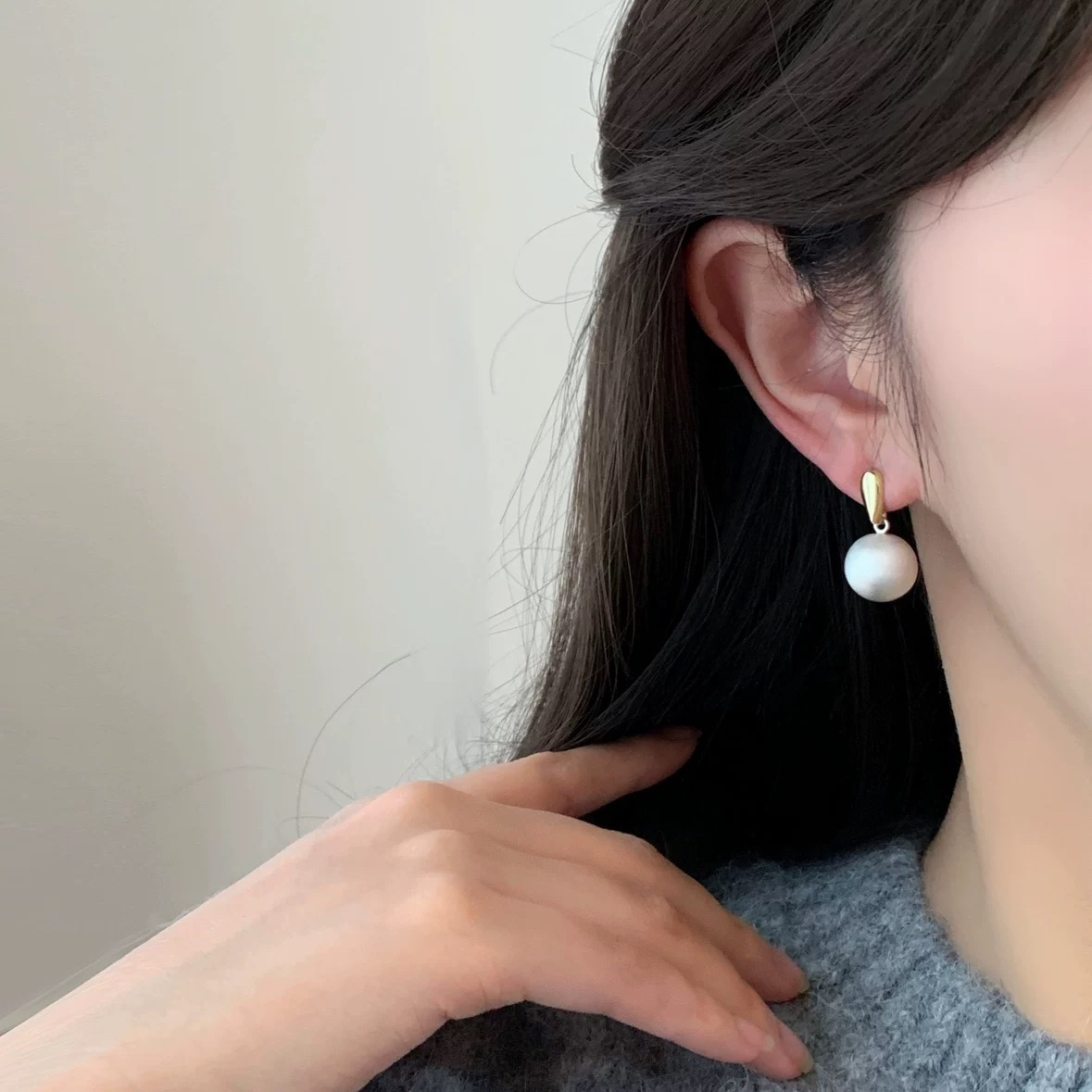 铜合金耳饰 双色拉丝金属椭圆耳夹几何女无耳洞法式轻奢极简球形