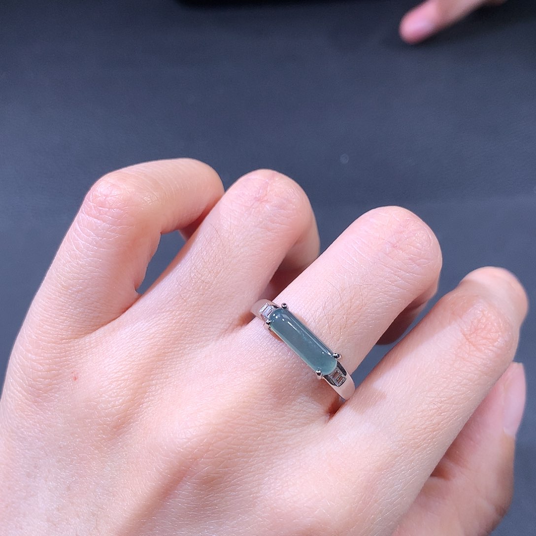 未镶嵌戒指翡翠翡翠