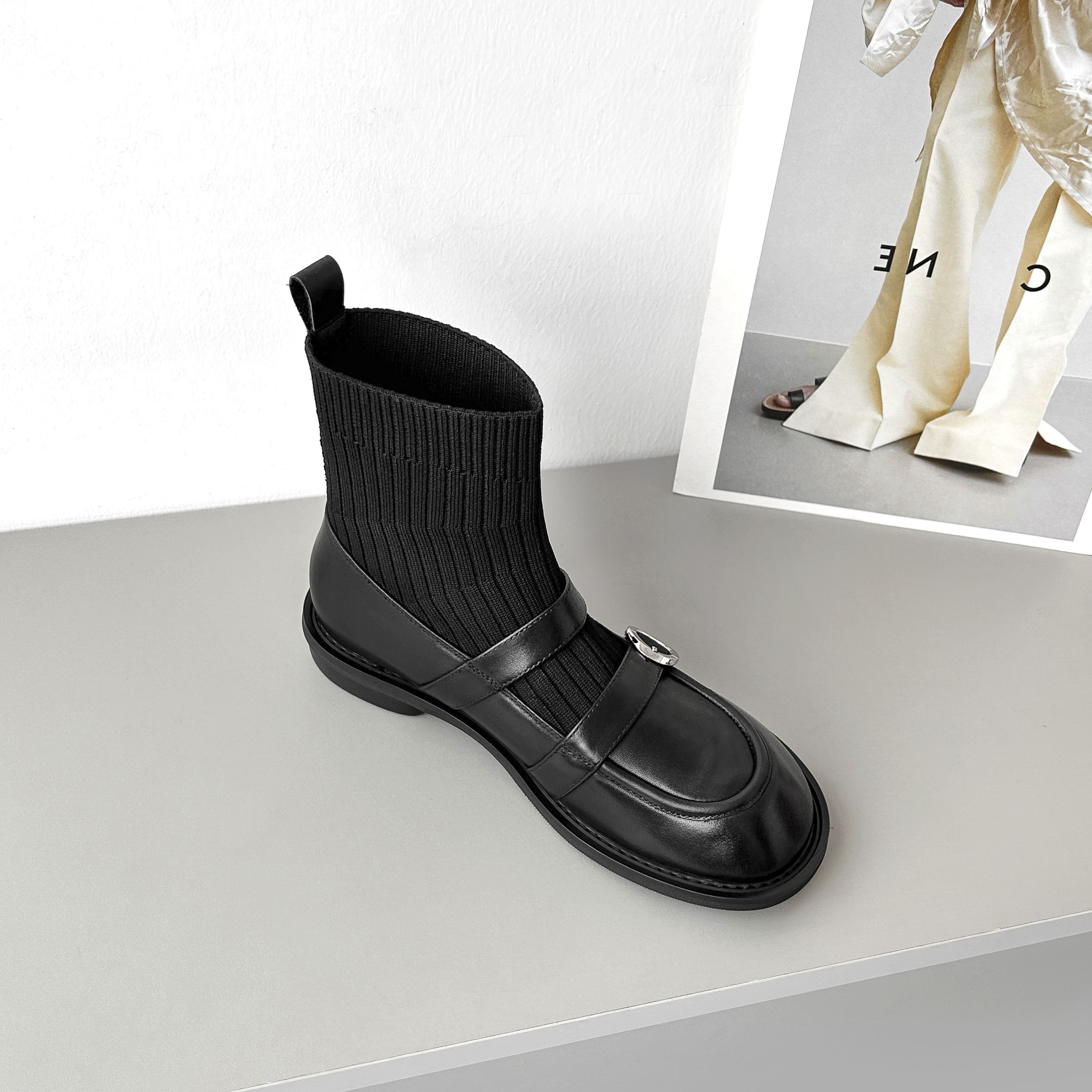 现货】/3cm/牛皮圆头平底短靴女冬百搭加绒粗跟弹力袜靴显瘦