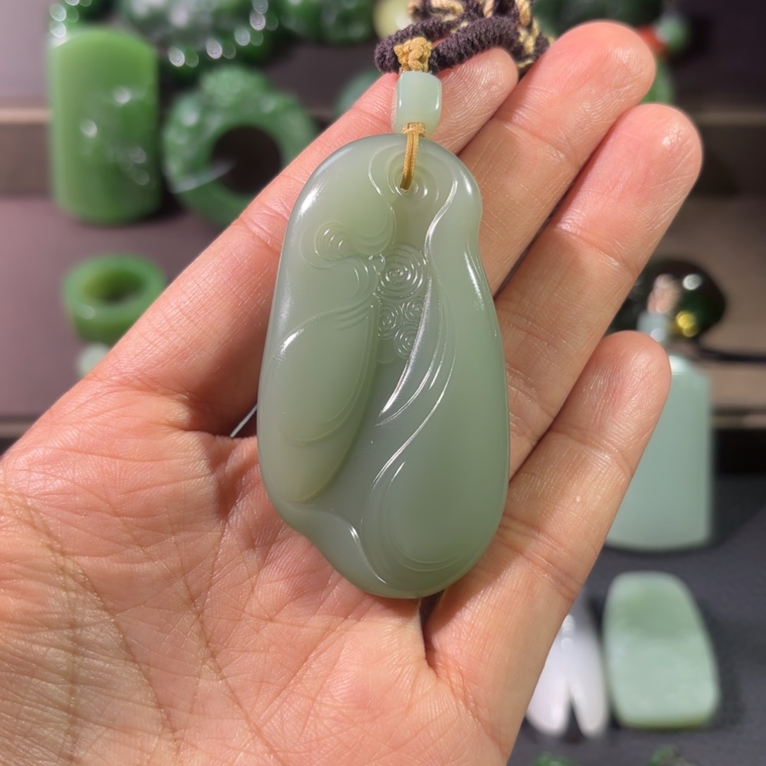 和田玉颈饰未镶嵌定制