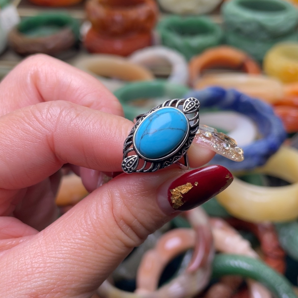 【闪购商品】石英质玉手镯未镶嵌