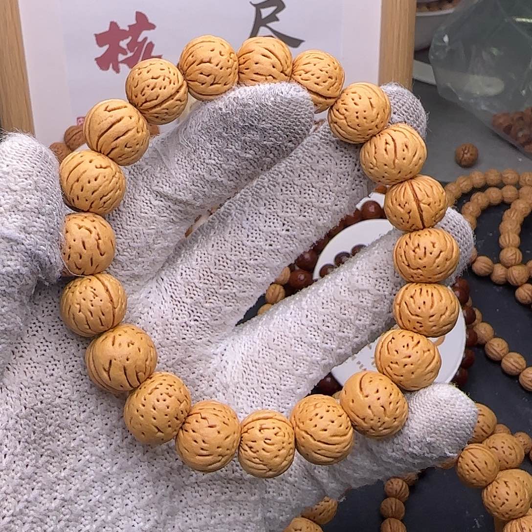 Y***o桃核吊坠1111111111