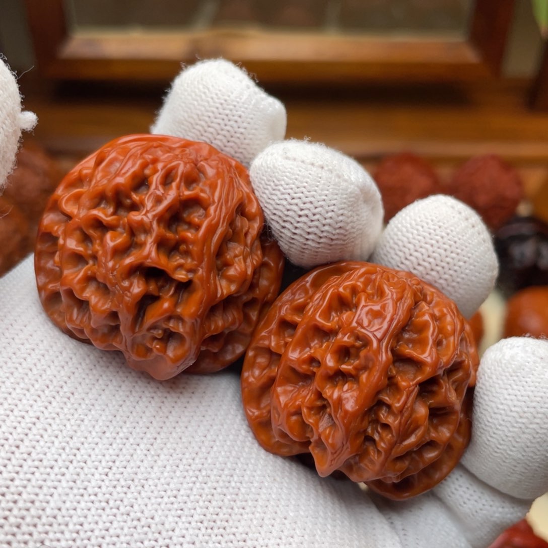 文玩核桃把件苹果园 