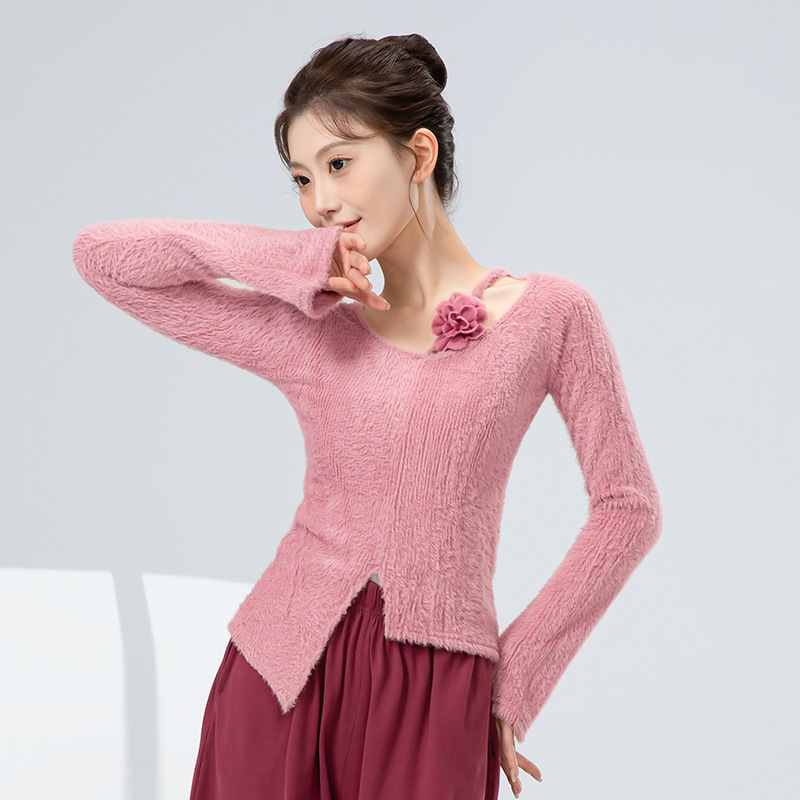 24750练功服女秋冬新款挂脖法式玫瑰修身套头毛针织衫舞蹈服上衣