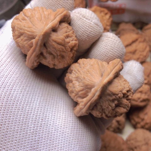 【闪购商品】桃核吊坠。**。大红袍狮子头