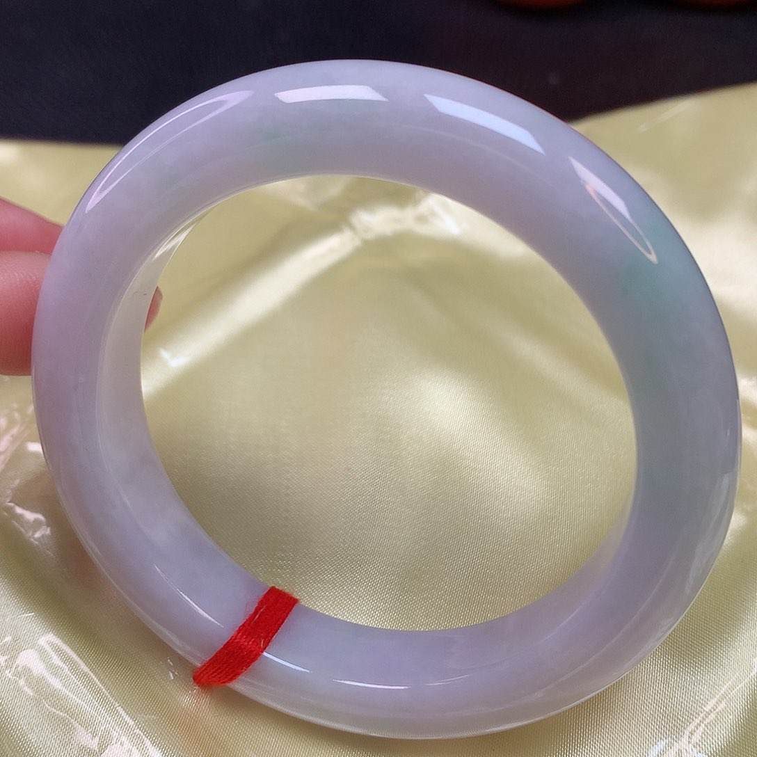 翡翠手镯未镶嵌57+ 翡翠手镯