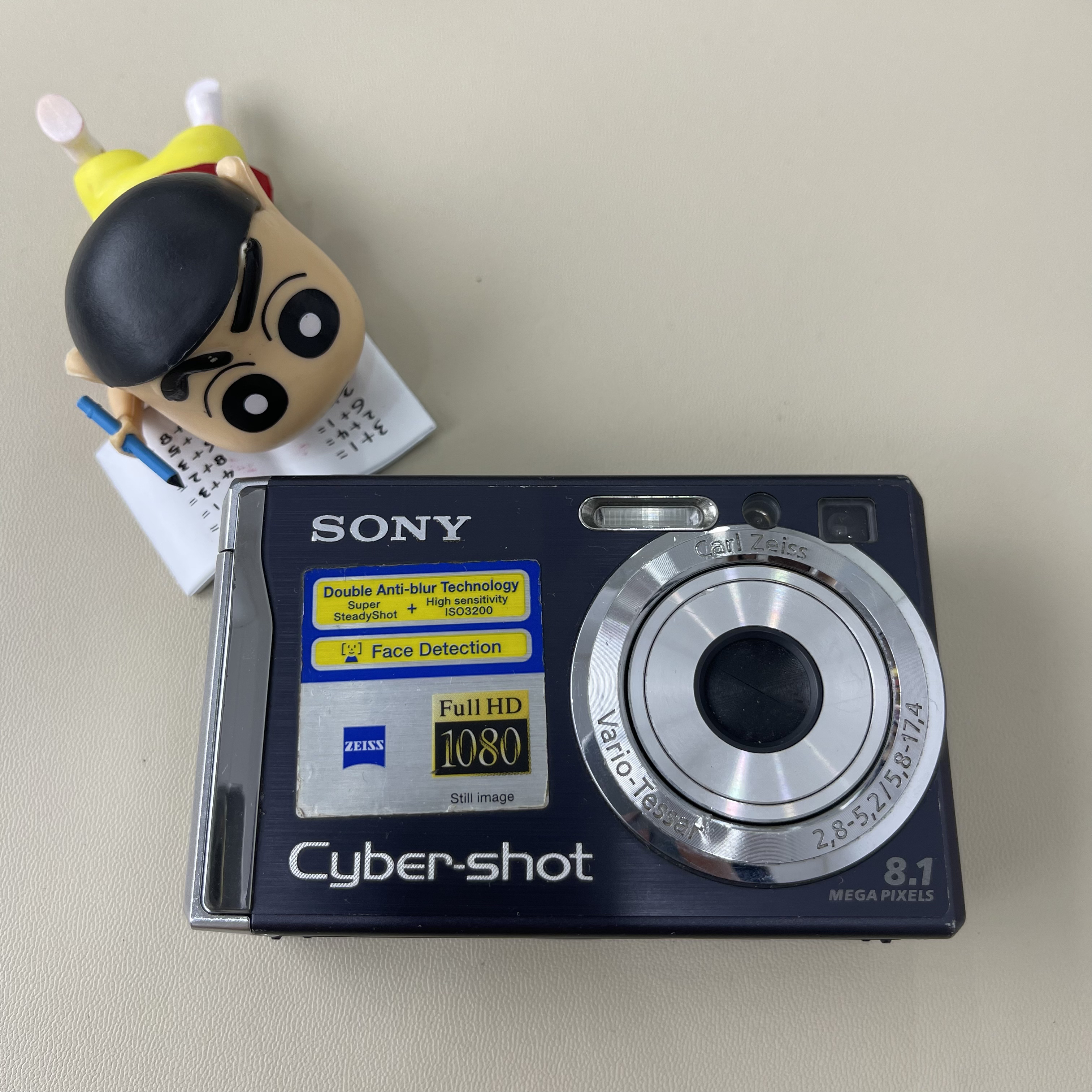 9新 Sony/索尼 索尼w90暗紫色810万像素3倍变焦复古奶油肌