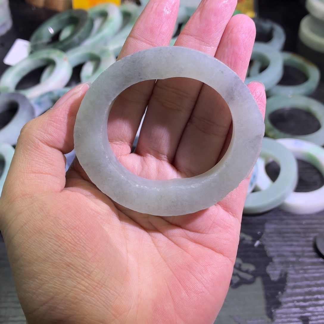 定制翡翠未镶嵌天然翡翠A货毛胚手镯定制