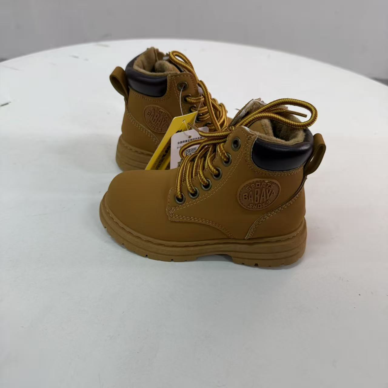 9703芭芭鸭儿童秋季新款百搭厚底增高马丁靴子户外运动鞋男女