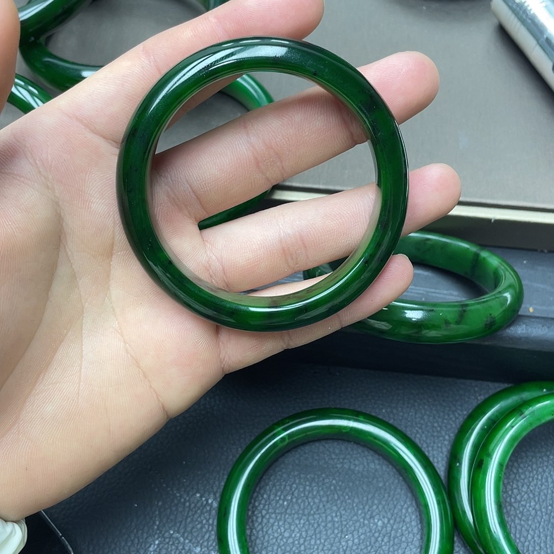昵***昵57圈口尺寸大圈口