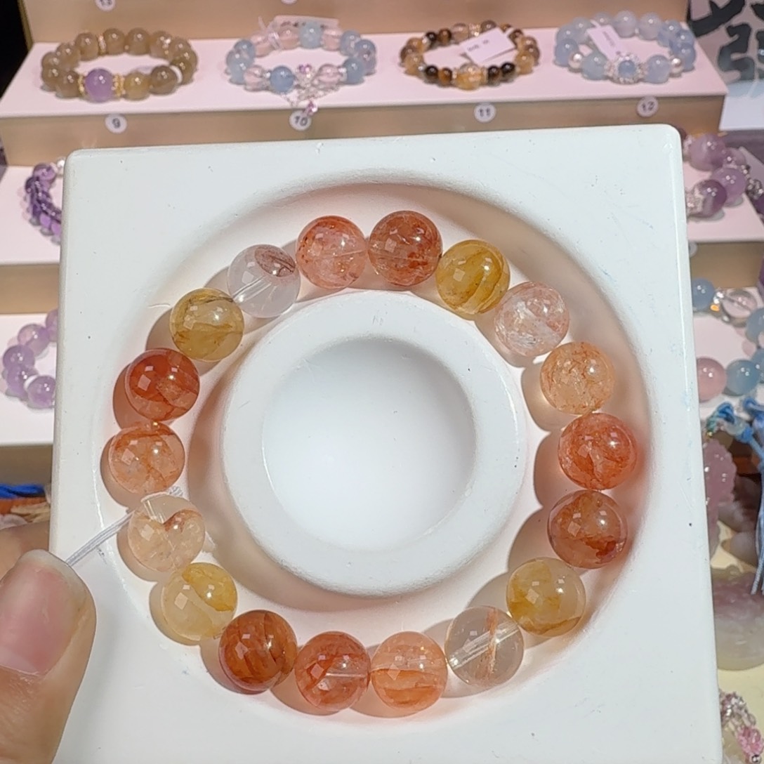 水晶手串未镶嵌芬达