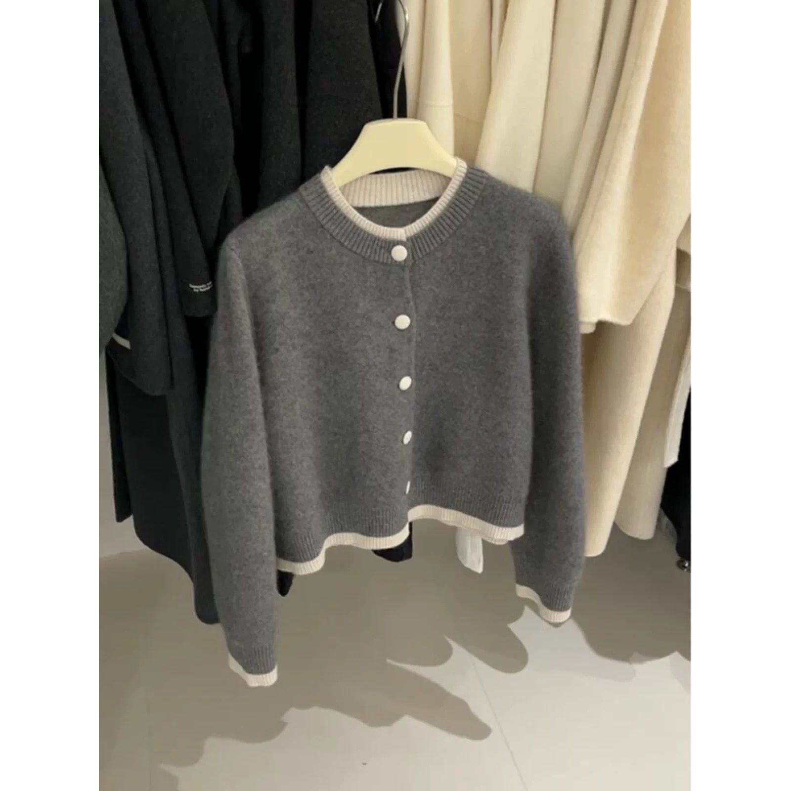 /小香外套/高级感灰色毛衣气质针织衫女冬款时尚小香风上衣CM109