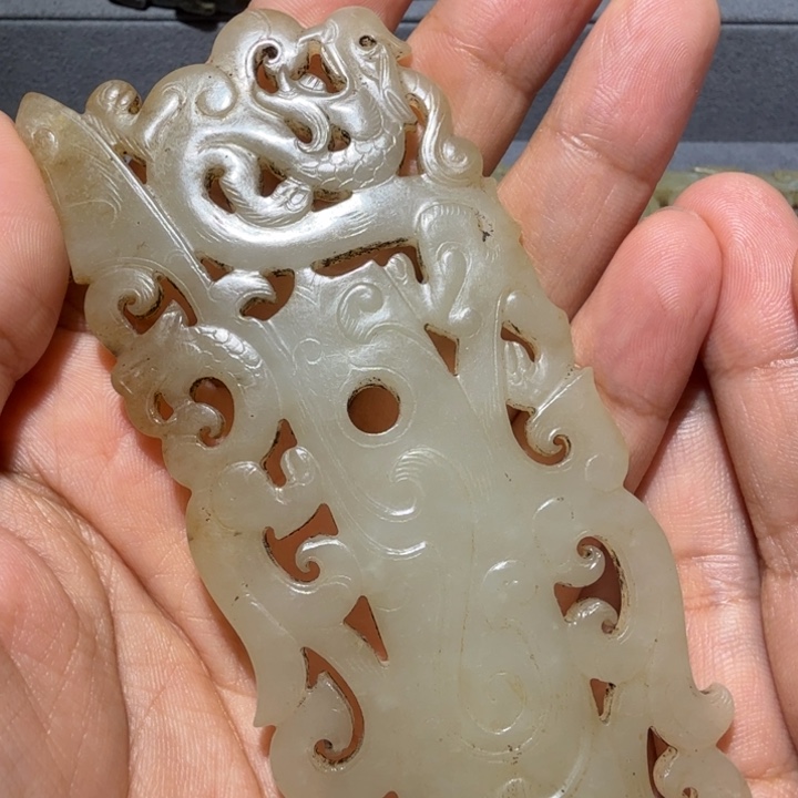 江***南颈饰未镶嵌和田玉