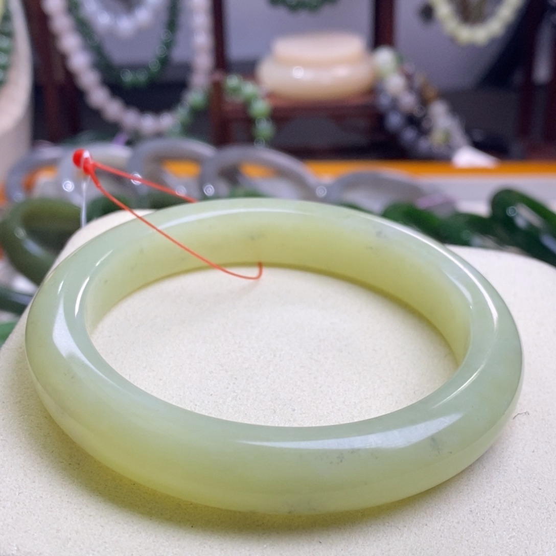 和田玉精品清货价新疆黄口老矿料手镯61未镶嵌