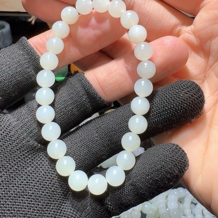 和田玉颈饰未镶嵌和田玉卡0.8圆珠