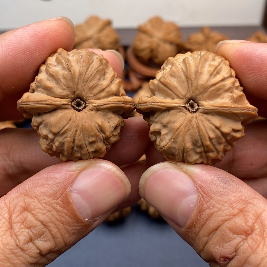 文玩核桃把件石门元宝