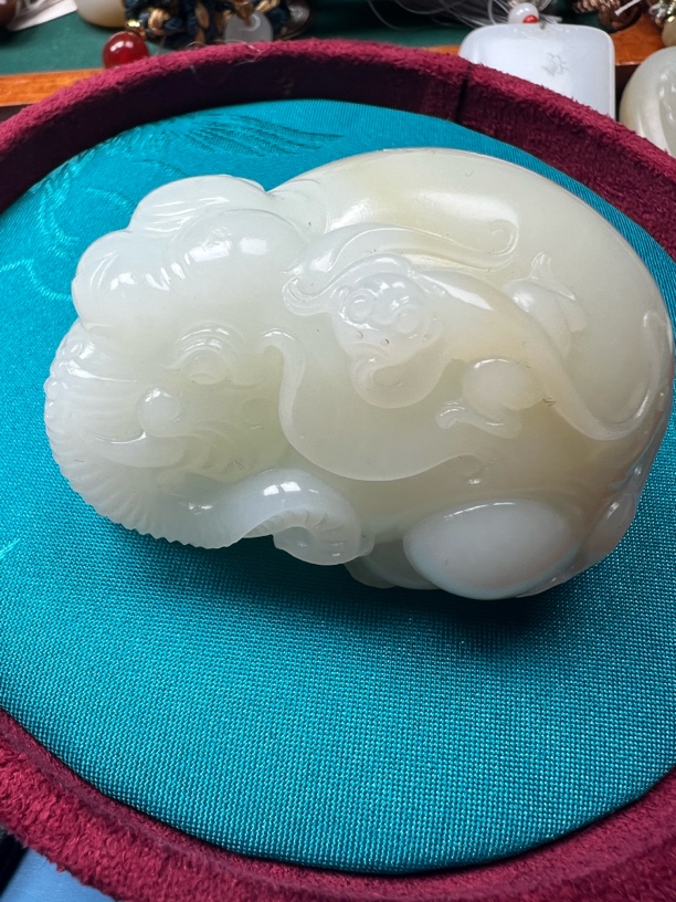 和田玉封候拜相，雕功精细