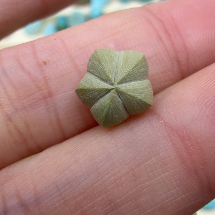 绿松石雕刻未镶嵌
