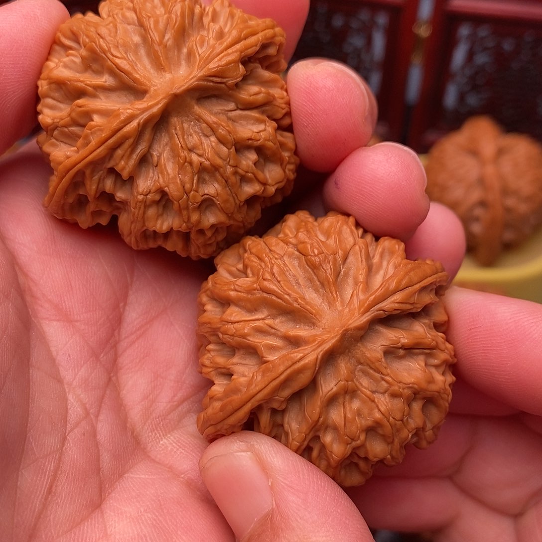 L***u文玩核桃把件43全苹果园