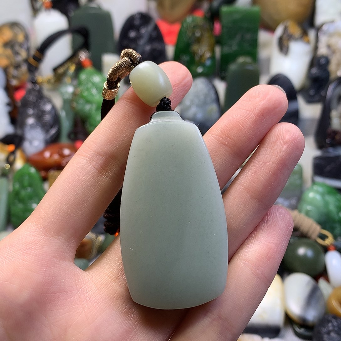 和田玉未镶嵌颈饰八*个