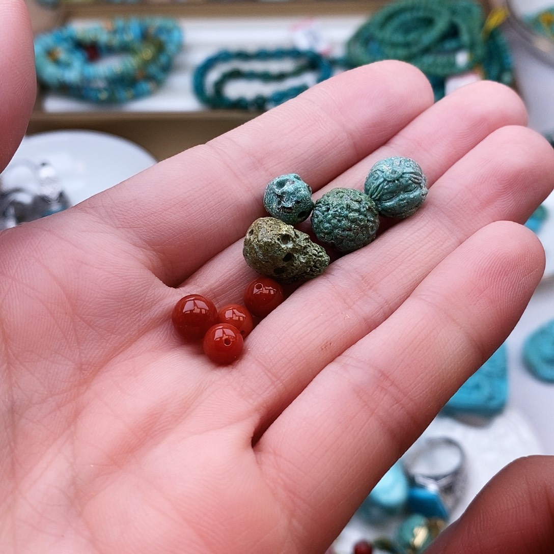 南红玛瑙未镶嵌珠宝奇石