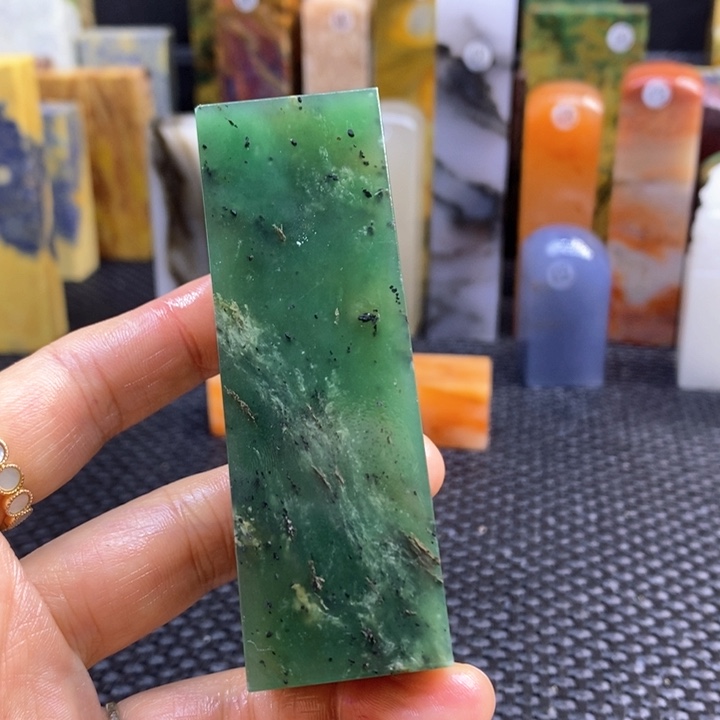 江西石渭**夫青田石印章石