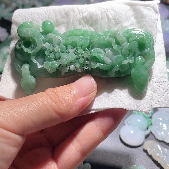 定制翡翠未镶嵌天