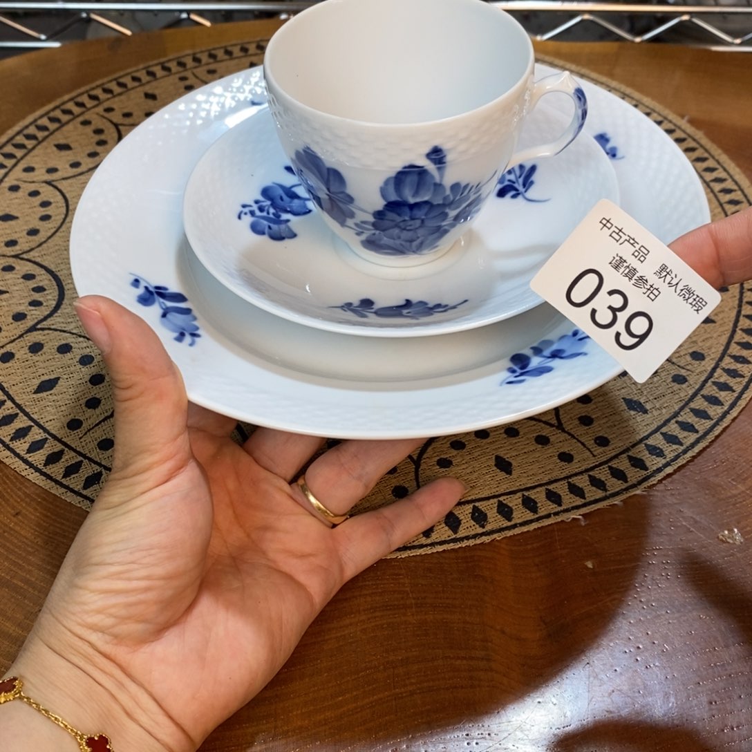 瓷器哈哈哈哈哈哈哈哈