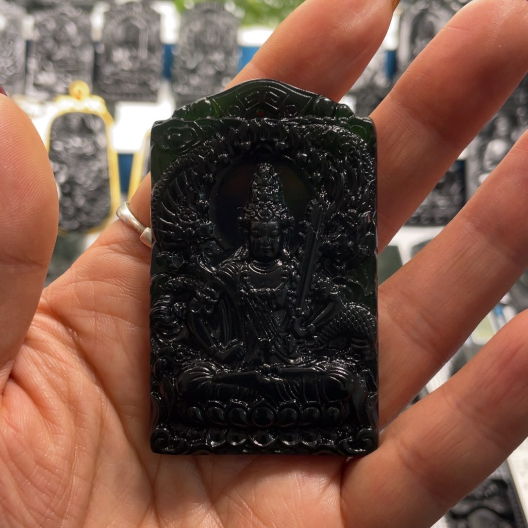 蛇纹石玉吊坠未镶嵌七***玉