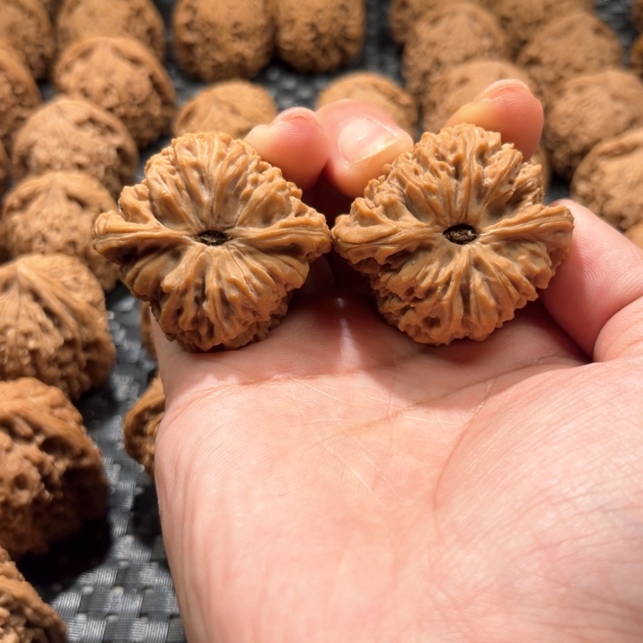 云*南疆石42尺南疆