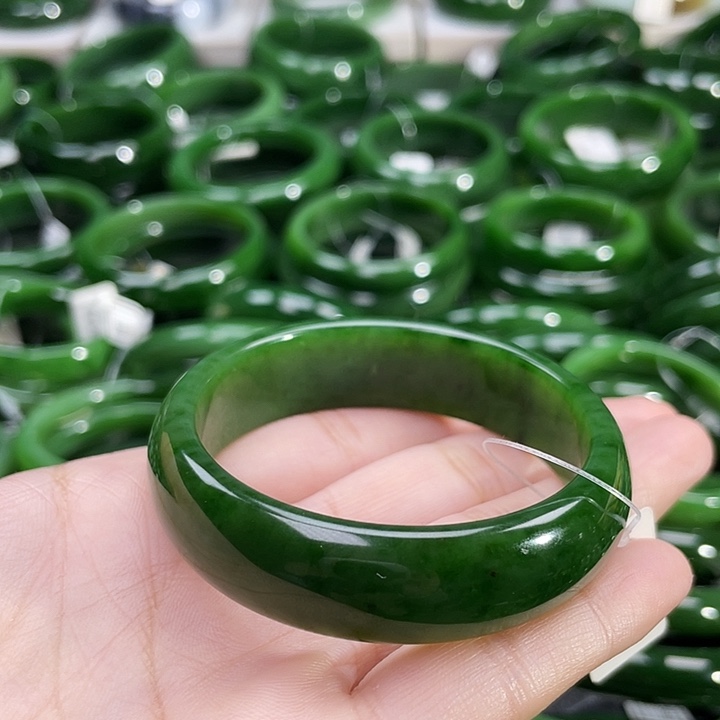 未镶嵌手镯和田玉（碧玉）R**a