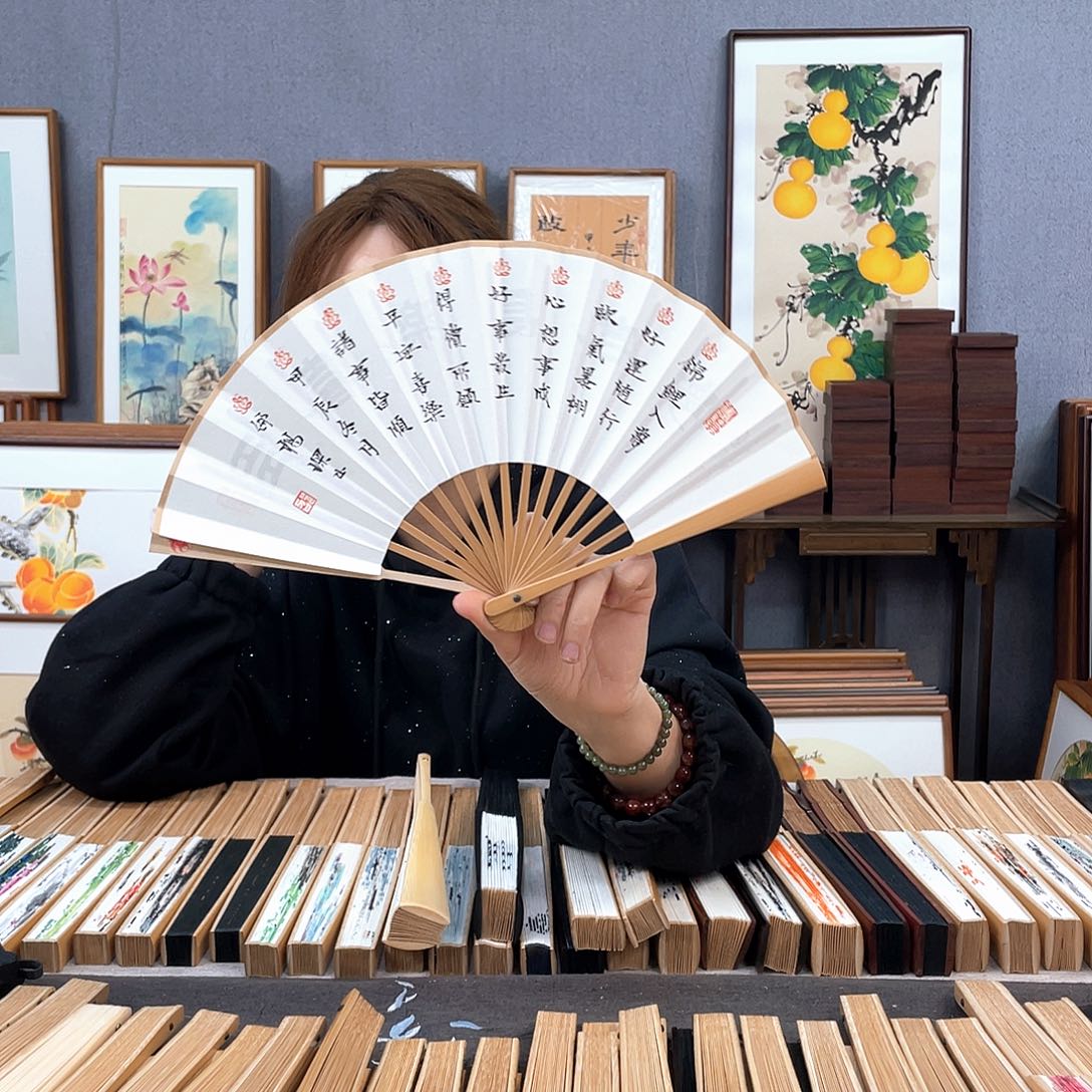 国画6寸玉竹-纯手绘-文玩扇骨（默认粘好）多喜乐