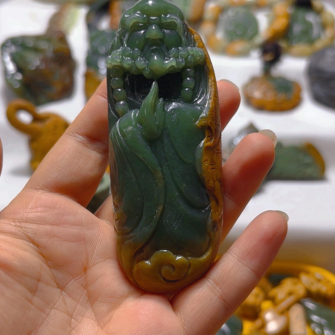 岫岩河磨玉（透闪石质玉）挂件未镶嵌雨*