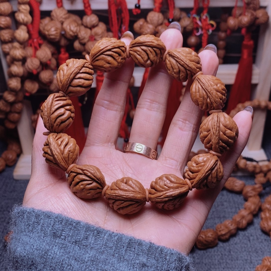 吊坠桃核龙纹桃枭