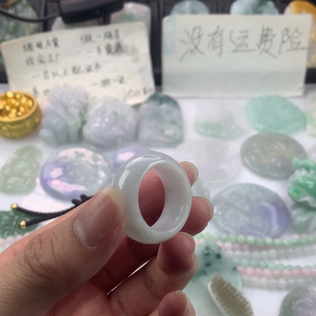 翡翠颈饰未镶嵌－